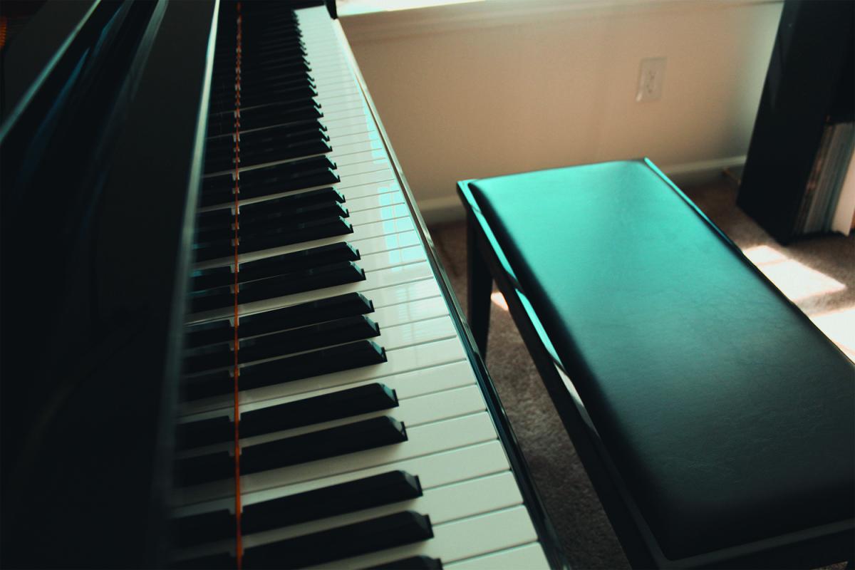 בית ספר לאומנויות המוסיקה - נגינה פסנתר 30 דק